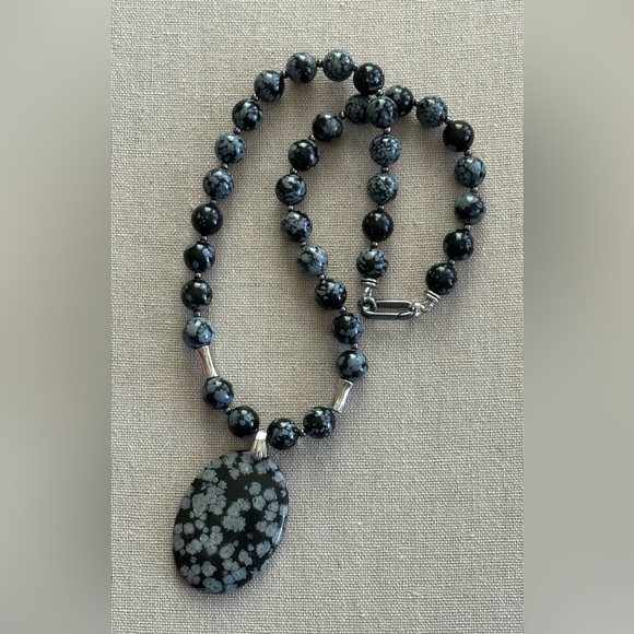 22-1/2 inch Snowflake Obsidian Gemstone bead necklace NWOT - Picture 6 of 10